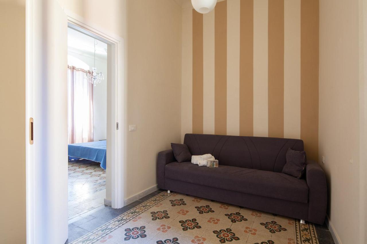 Rent Rooms La Spezia Kültér fotó