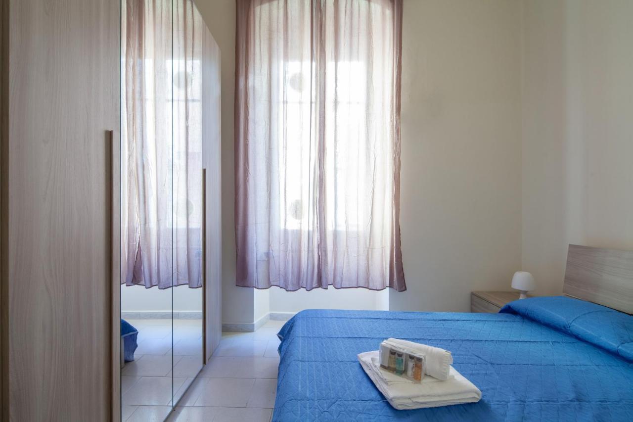 Rent Rooms La Spezia Kültér fotó