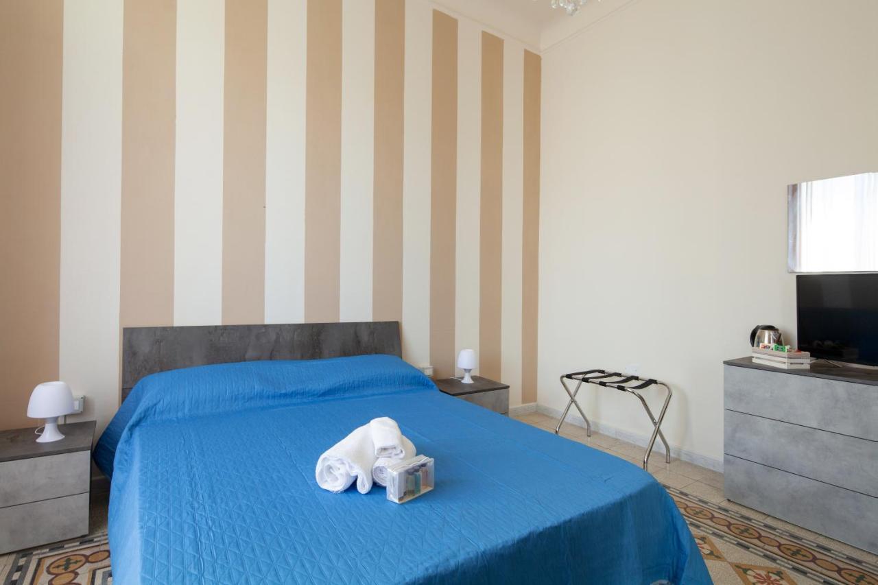 Rent Rooms La Spezia Kültér fotó