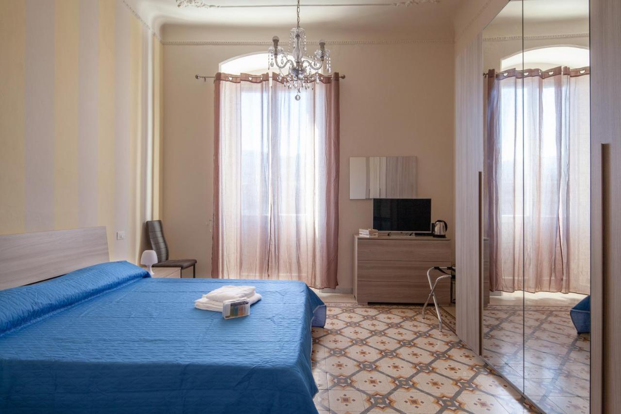Rent Rooms La Spezia Kültér fotó
