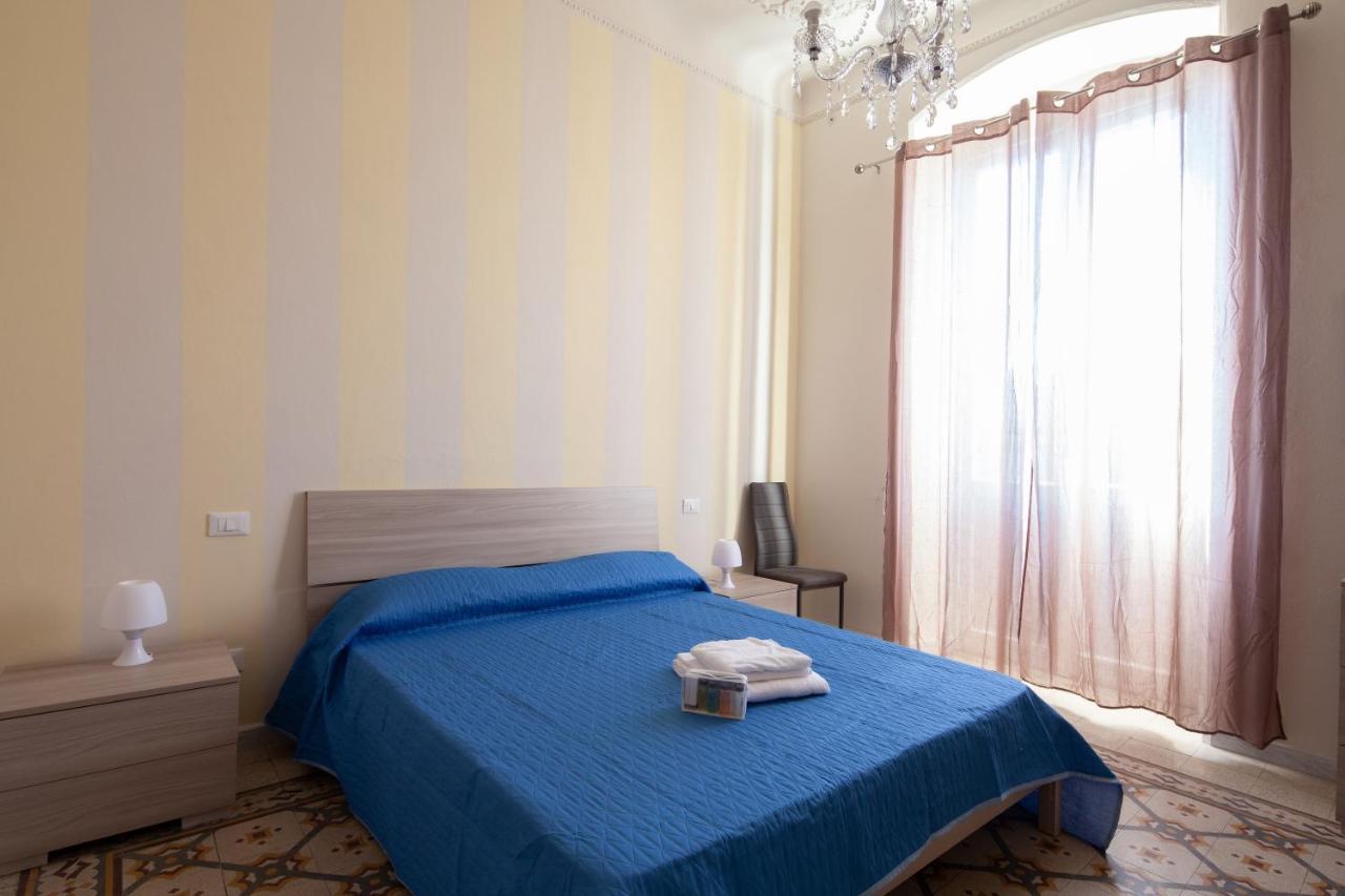Rent Rooms La Spezia Kültér fotó